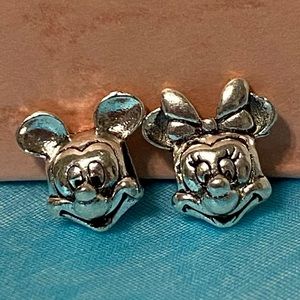 New-Disney Mickey & Minnie 2-Piece European Charm Pair
